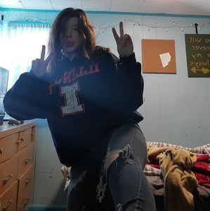 Meet your Posher, Aleya